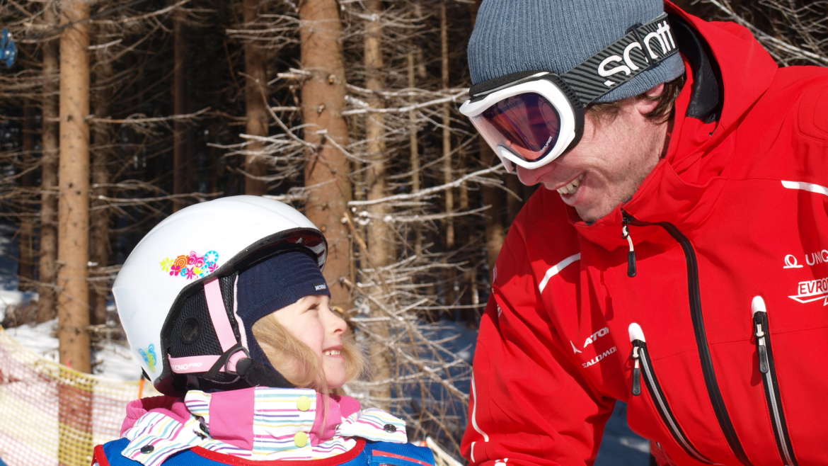 Lyžařská a snowboardová škola