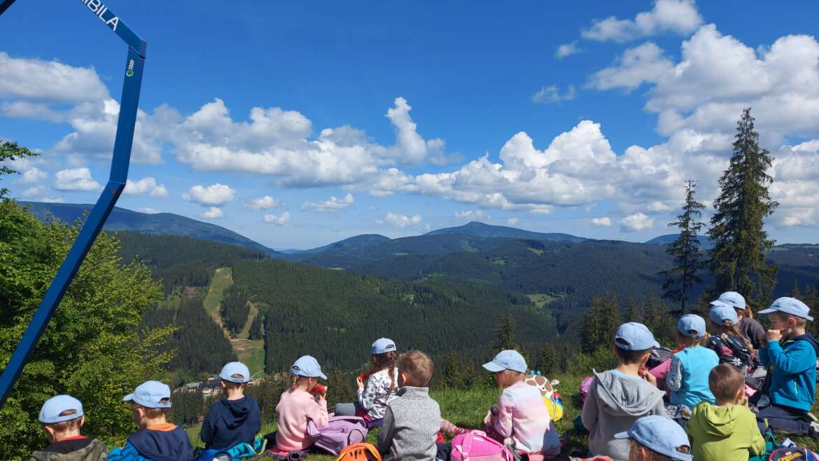 Školky a školy v přírodě